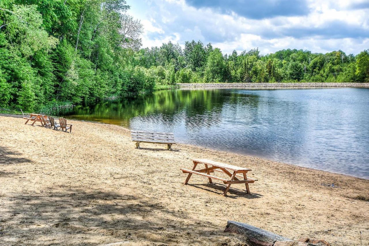 Mont-Blanc Ski Inout Condo W Pool Beach Access Saint-Faustin Zewnętrze zdjęcie